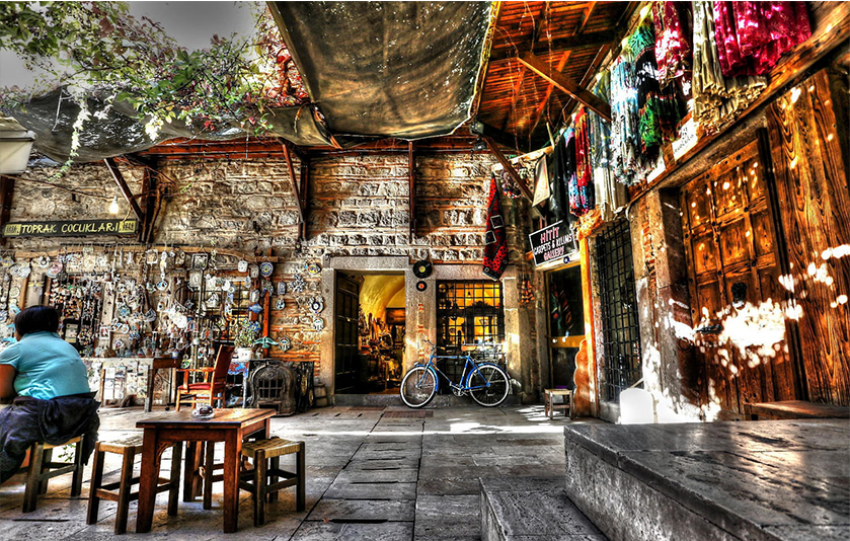 İzmir Kemeraltı Çarşısı