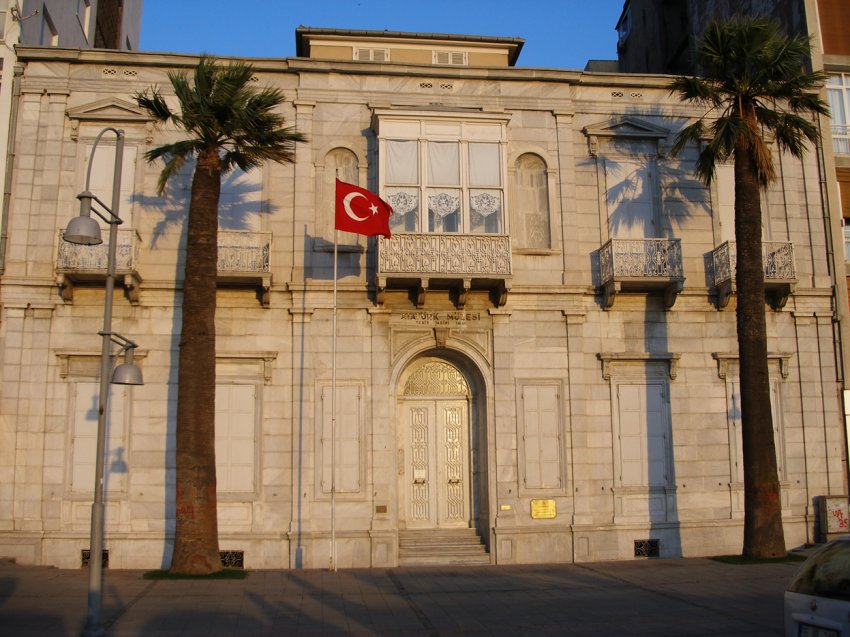 İzmir Atatürk Müzesi
