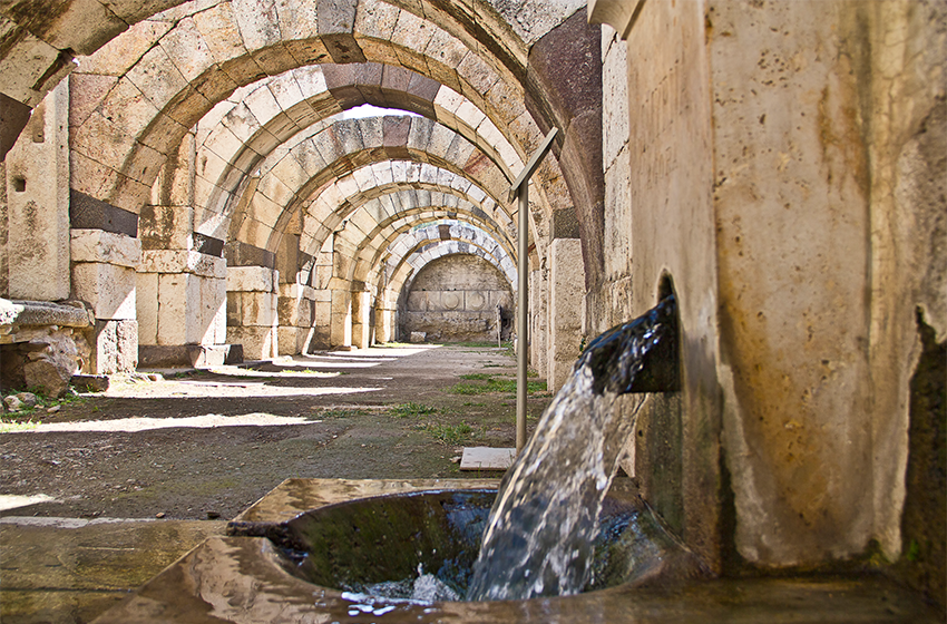 İzmir Agora Antik Kenti