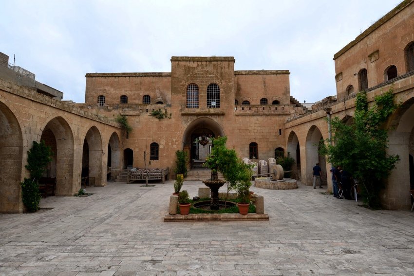 Midyat Gelüşke Hanı