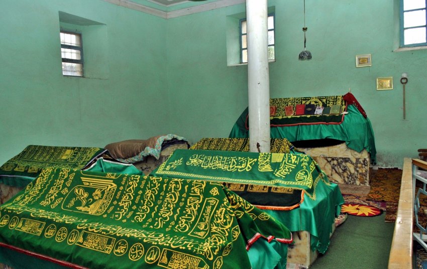 Hasan Basri Türbesi