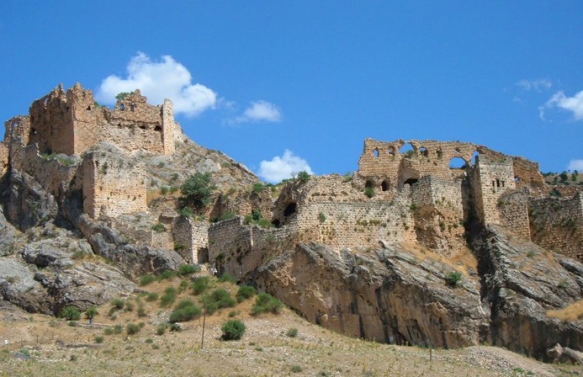 Kahta Kalesi Kahta Kalesi