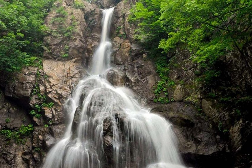 Yalova Erikli Şelalesi Yalova Erikli Şelalesi