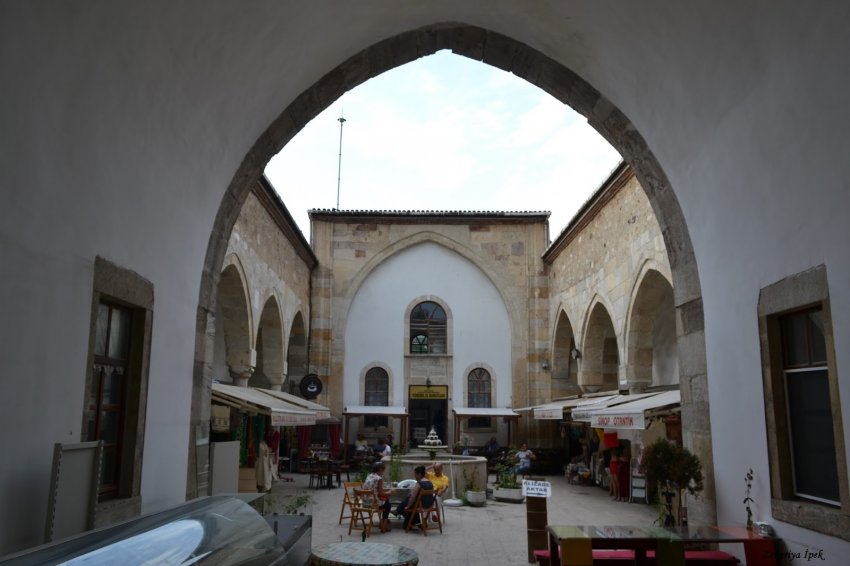 Tarihi Pervane Medresesi Tarihi Pervane Medresesi