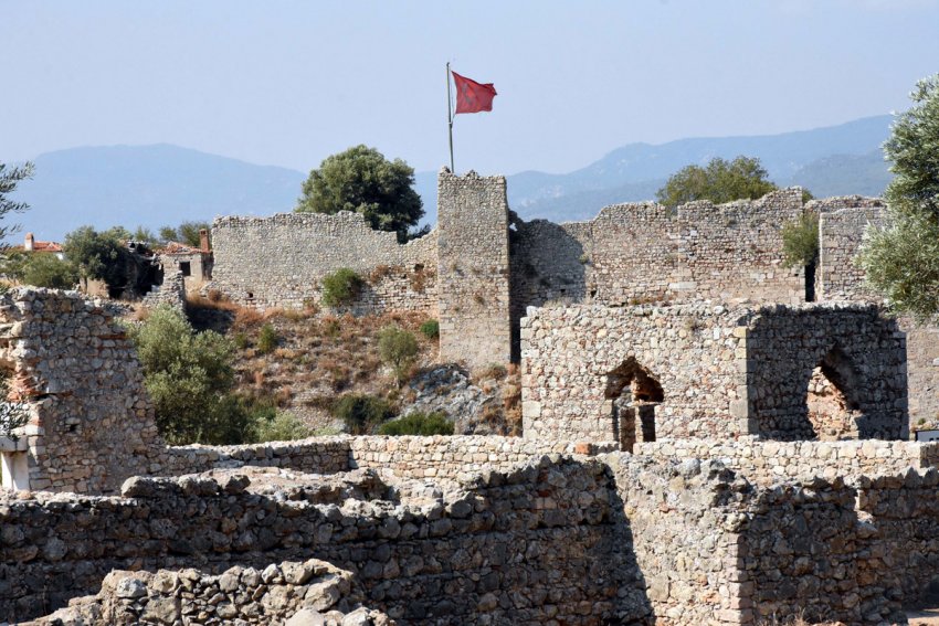 Beçin Kalesi Beçin Kalesi