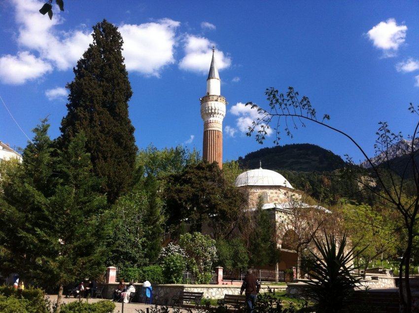 İvaz Paşa Camii İvaz Paşa Camii
