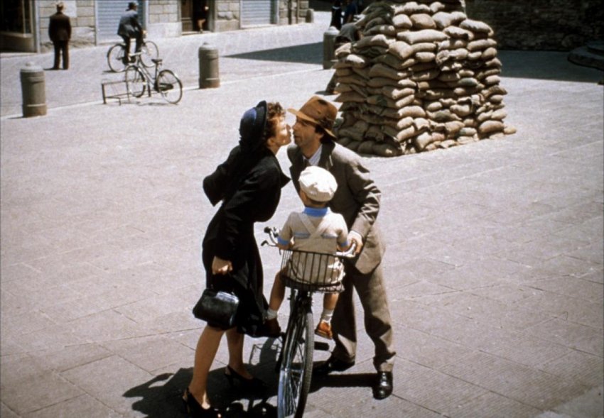 LA VITA E BELLA  LA VITA E BELLA