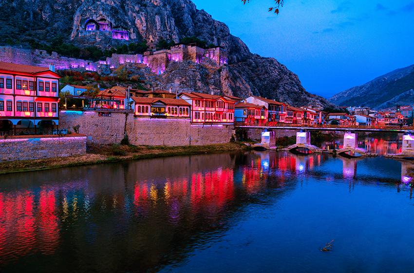 Amasya'da Gezilecek Yerler Amasya'da Gezilecek Yerler